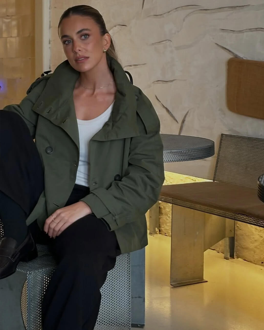 Alicia – Taillenbetonender Gürtel-Trenchcoat