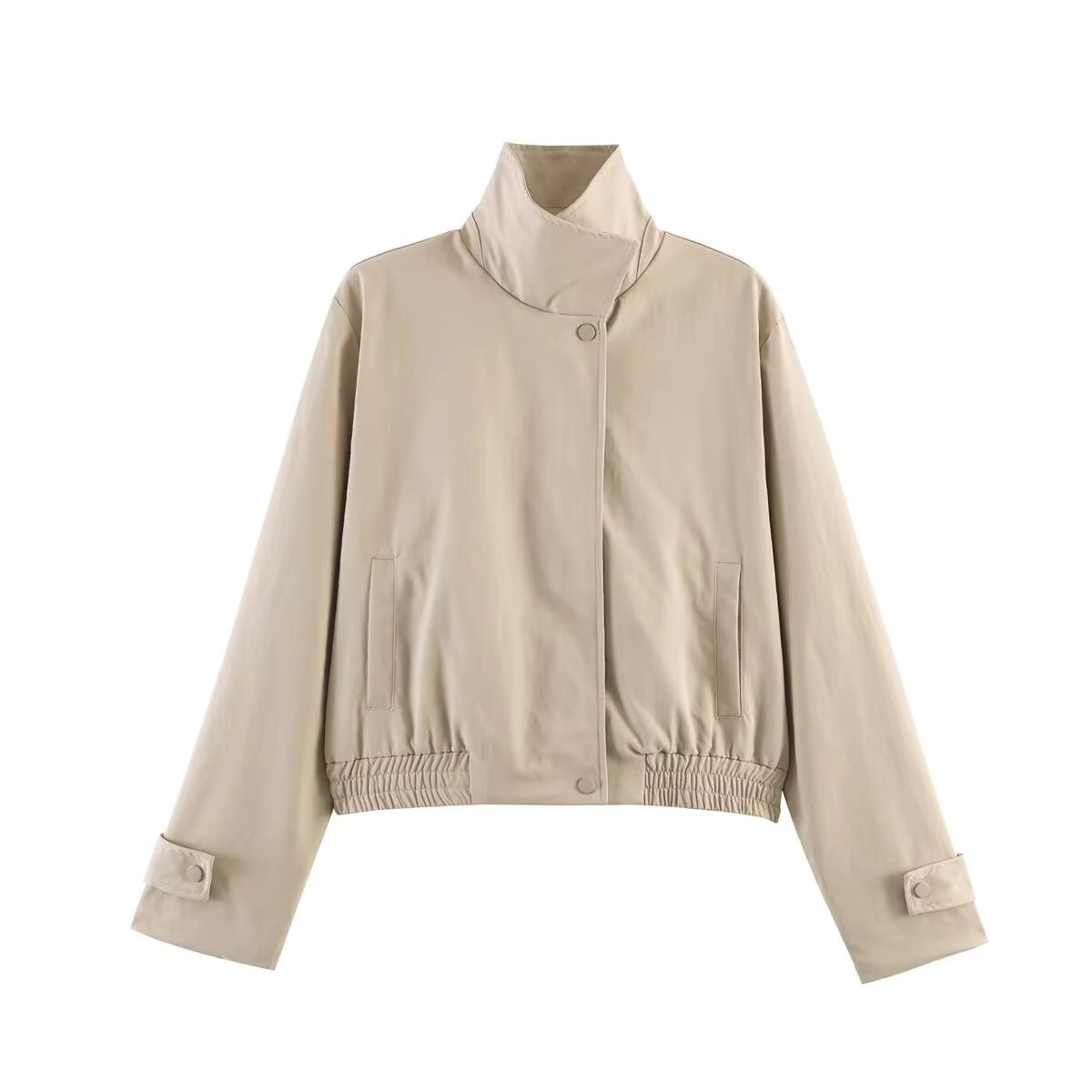 Jacke mit asymmetrischem Reißverschluss und hohem Kragen
