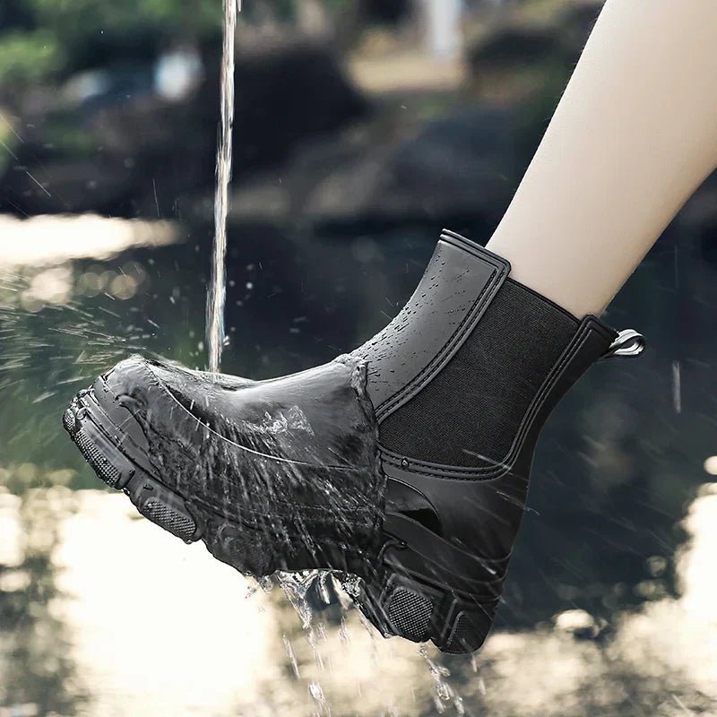 Chelsea-Boots mit markanter Plateausohle