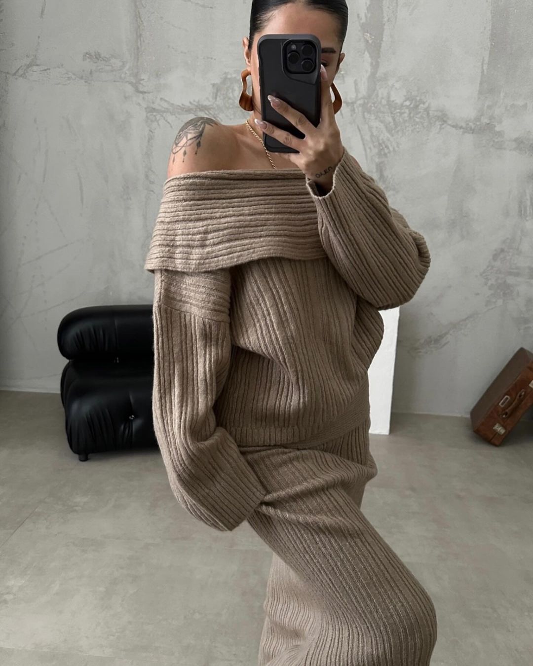 Ahonda – Set aus Wollpullover und Maxirock