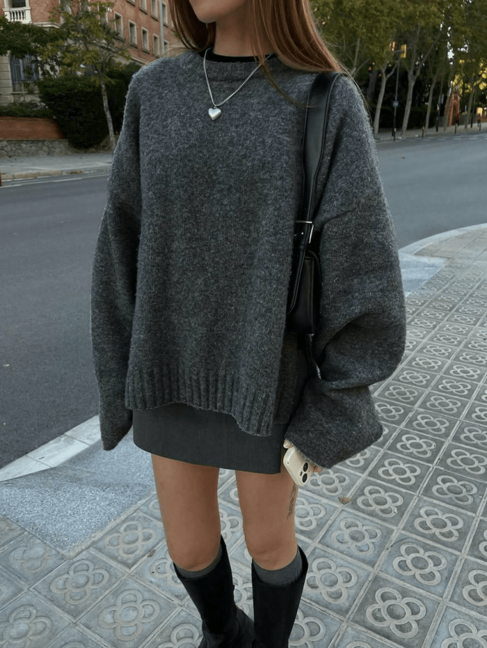 Lockerer Rippstrick-Pullover