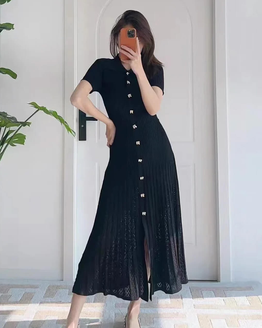 Adila – Lässiges Strick-Maxikleid mit Umlegekragen