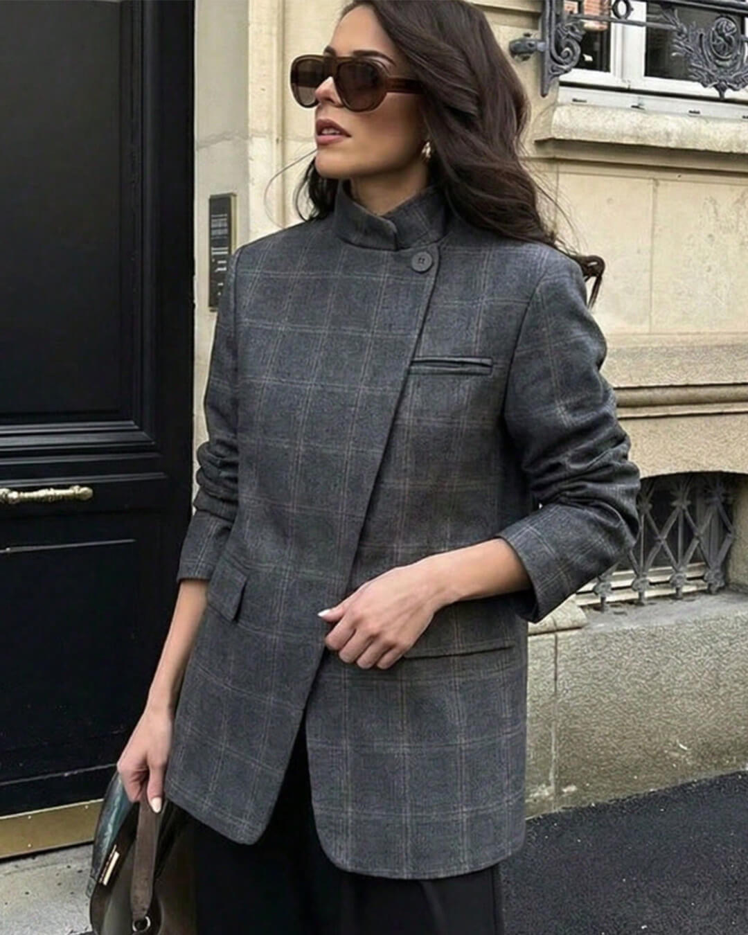 Eleganter karierter Blazer mit Stehkragen