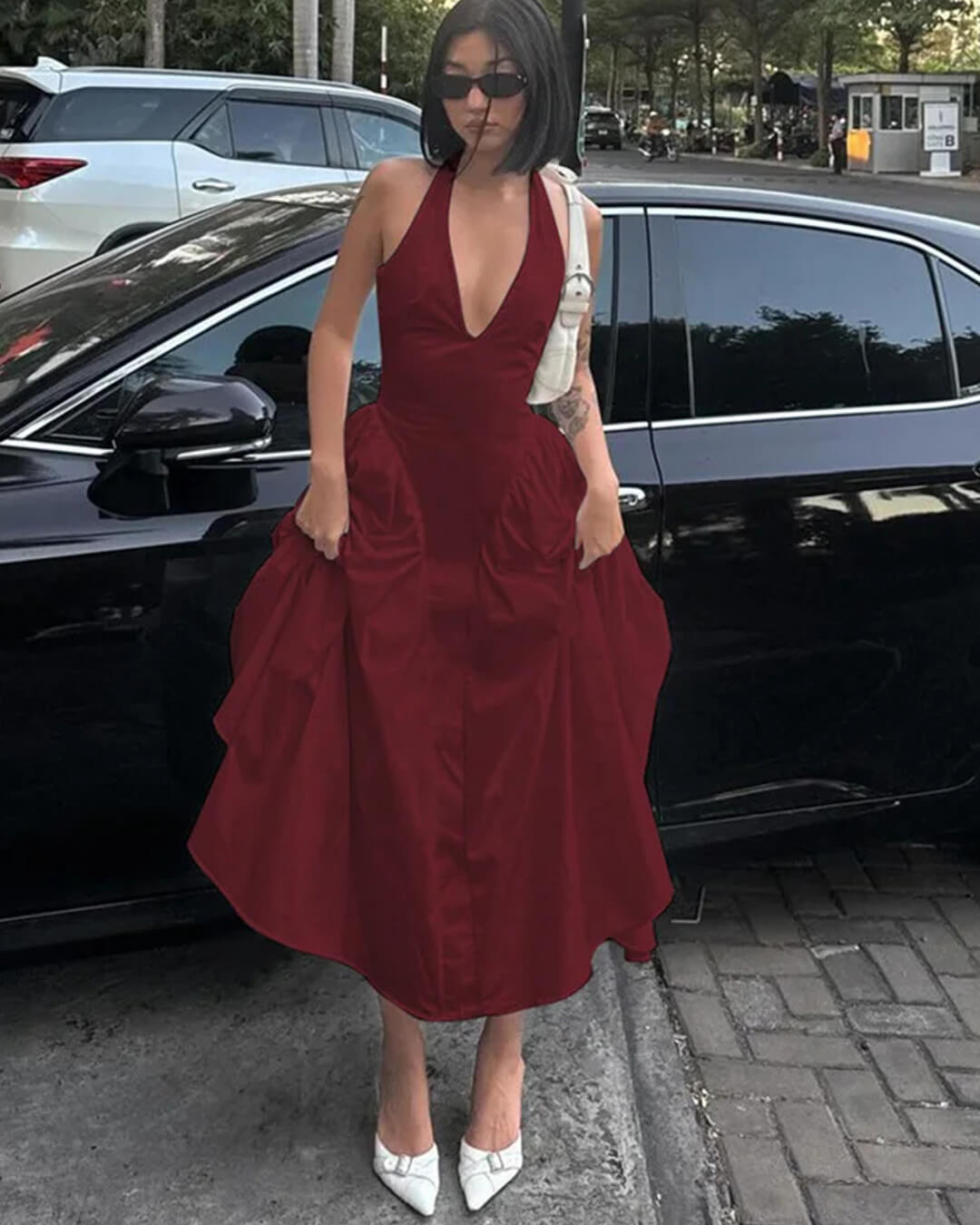 Gina – Chiffon-Maxikleid mit tiefem Ausschnitt