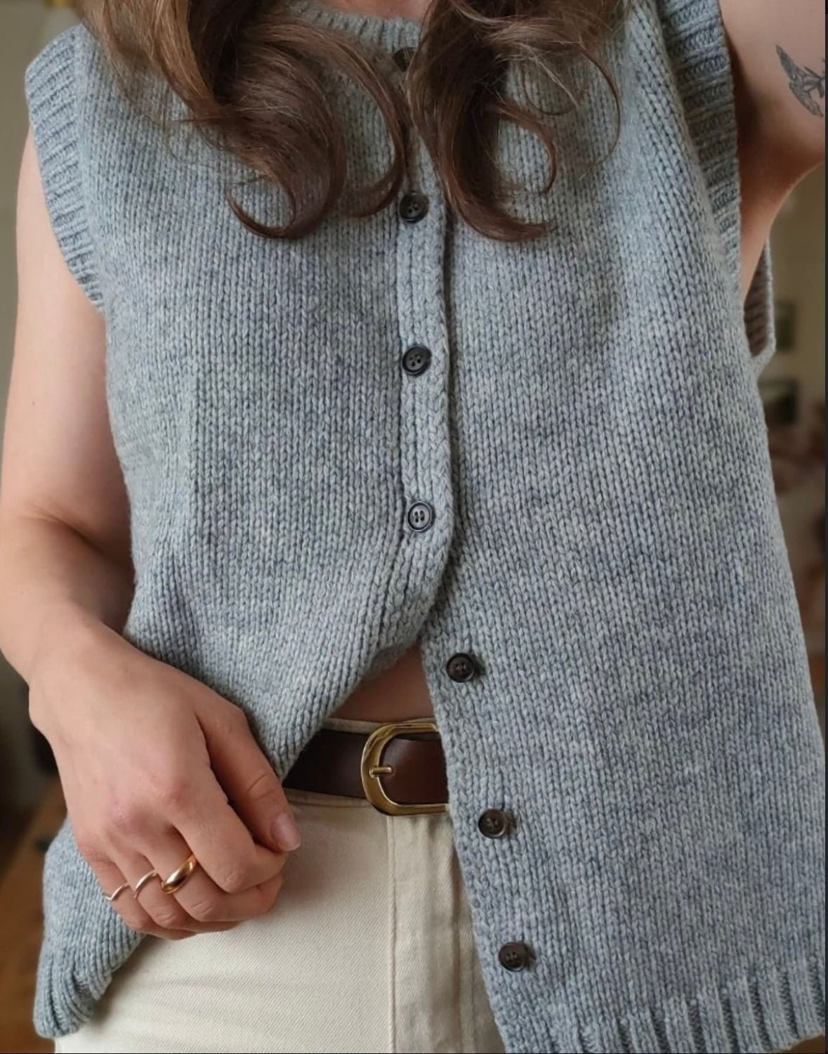 Klassische Strickjacke mit Knopfleiste