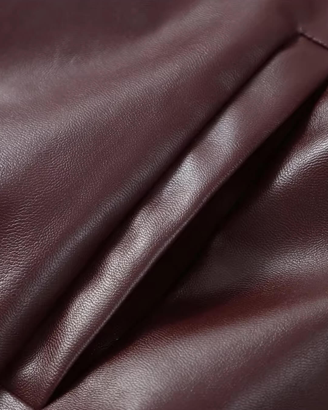 Klassische Revers-Jacke aus Kunstleder
