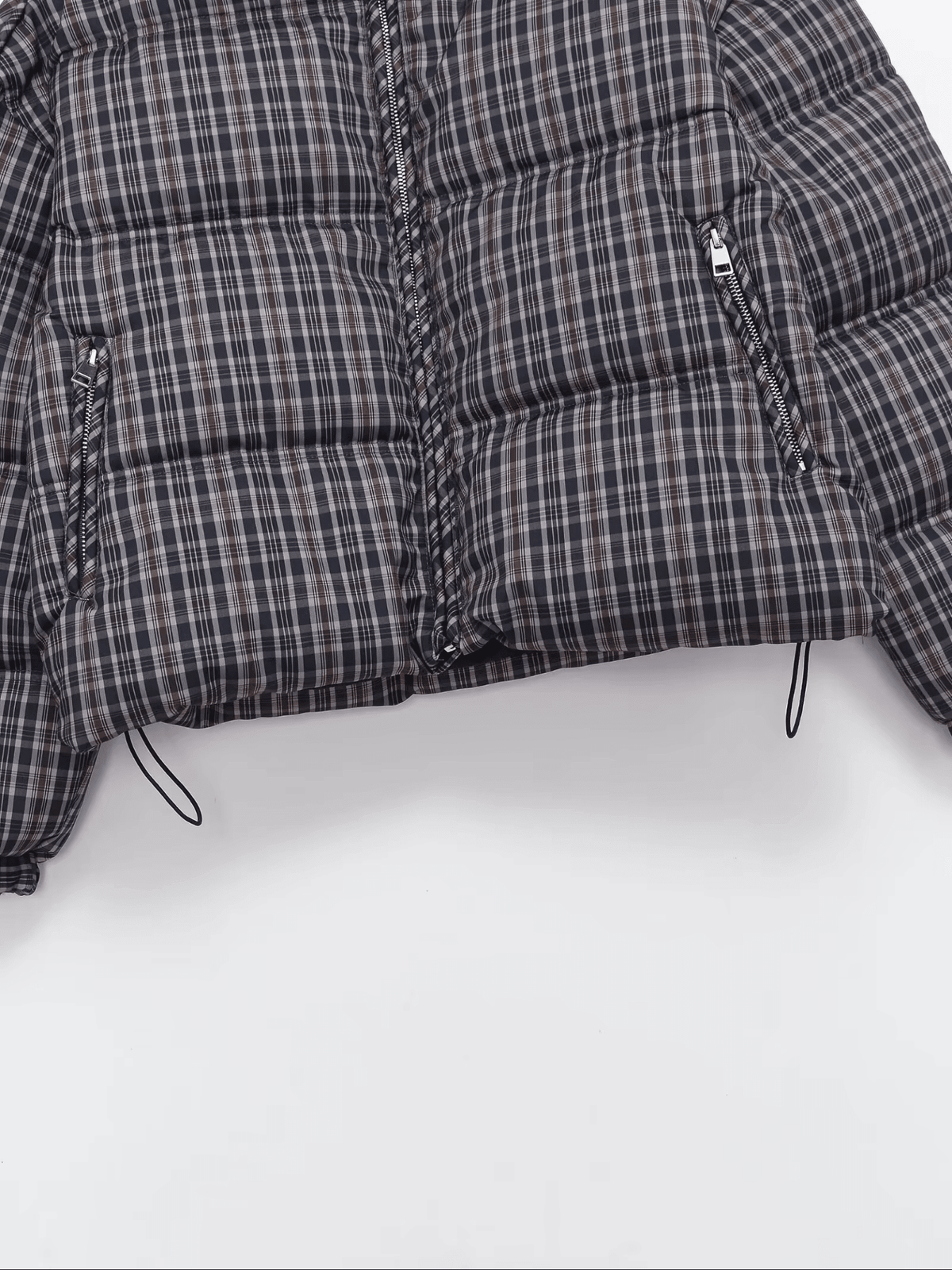 Klassische karierte Steppjacke mit hohem Kragen