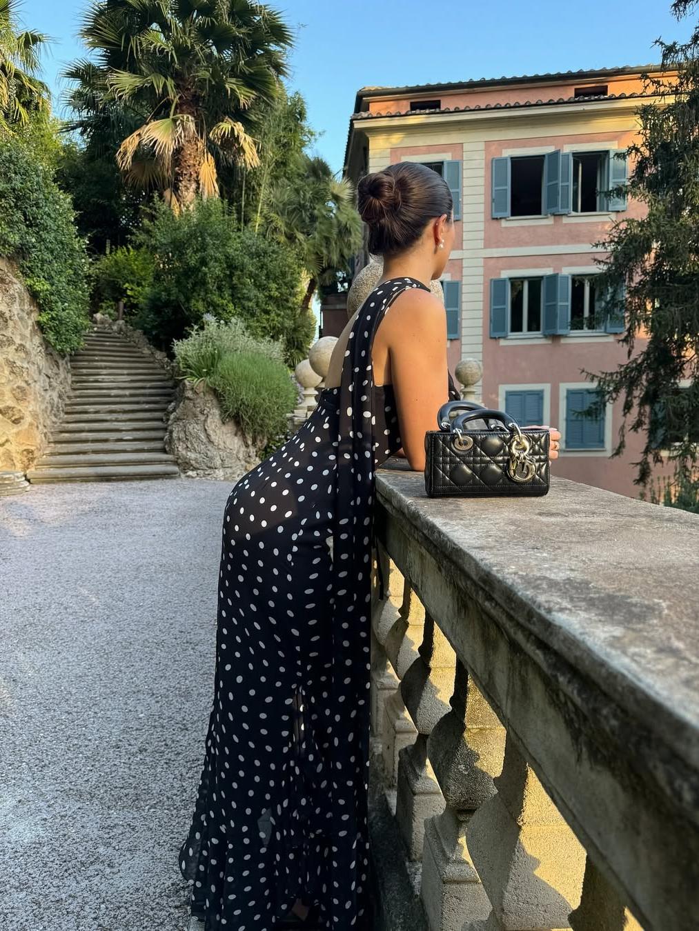 Nora – Gepunktetes Maxikleid