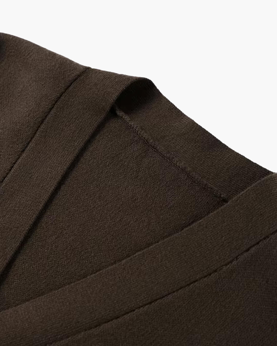 Klassischer Cardigan mit V-Ausschnitt und Knöpfen