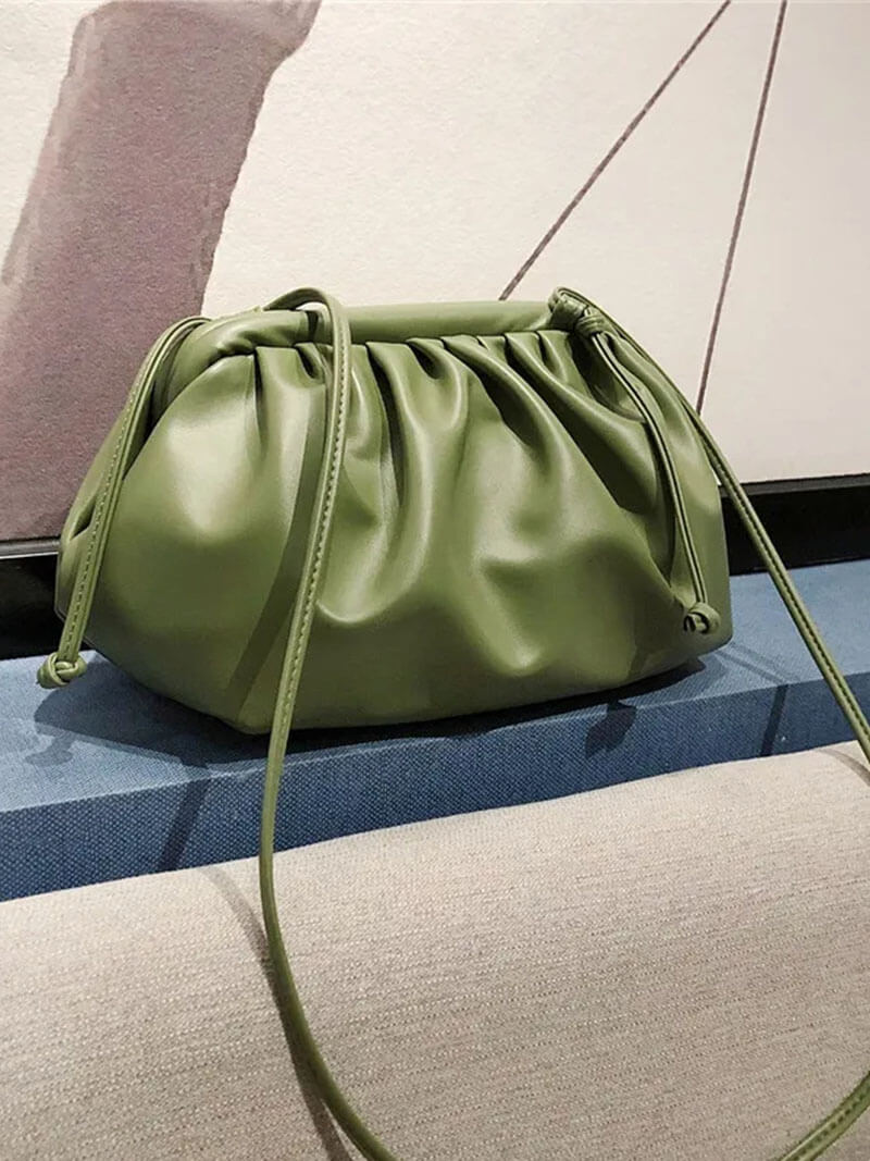 Klassische vegane Crossbody-Pouch