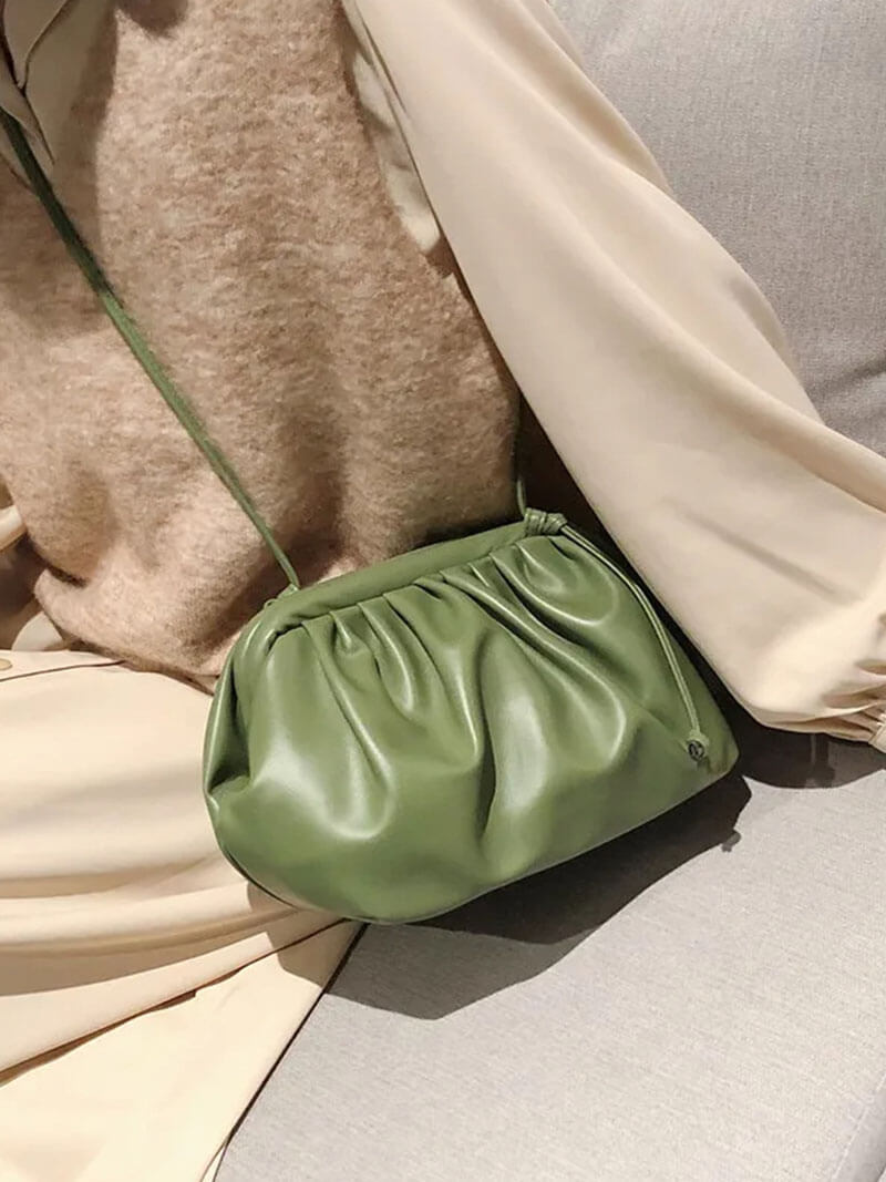 Klassische vegane Crossbody-Pouch