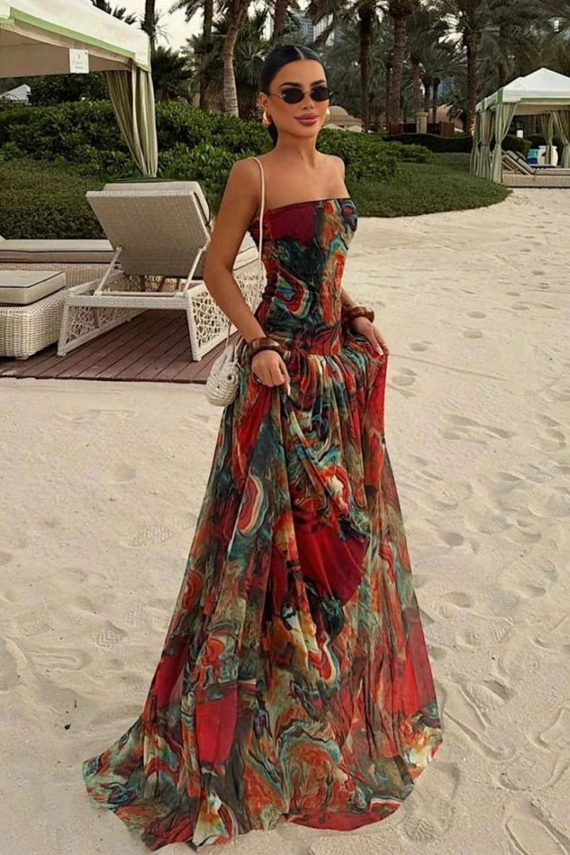 Trägerloses Maxikleid mit abstraktem Muster