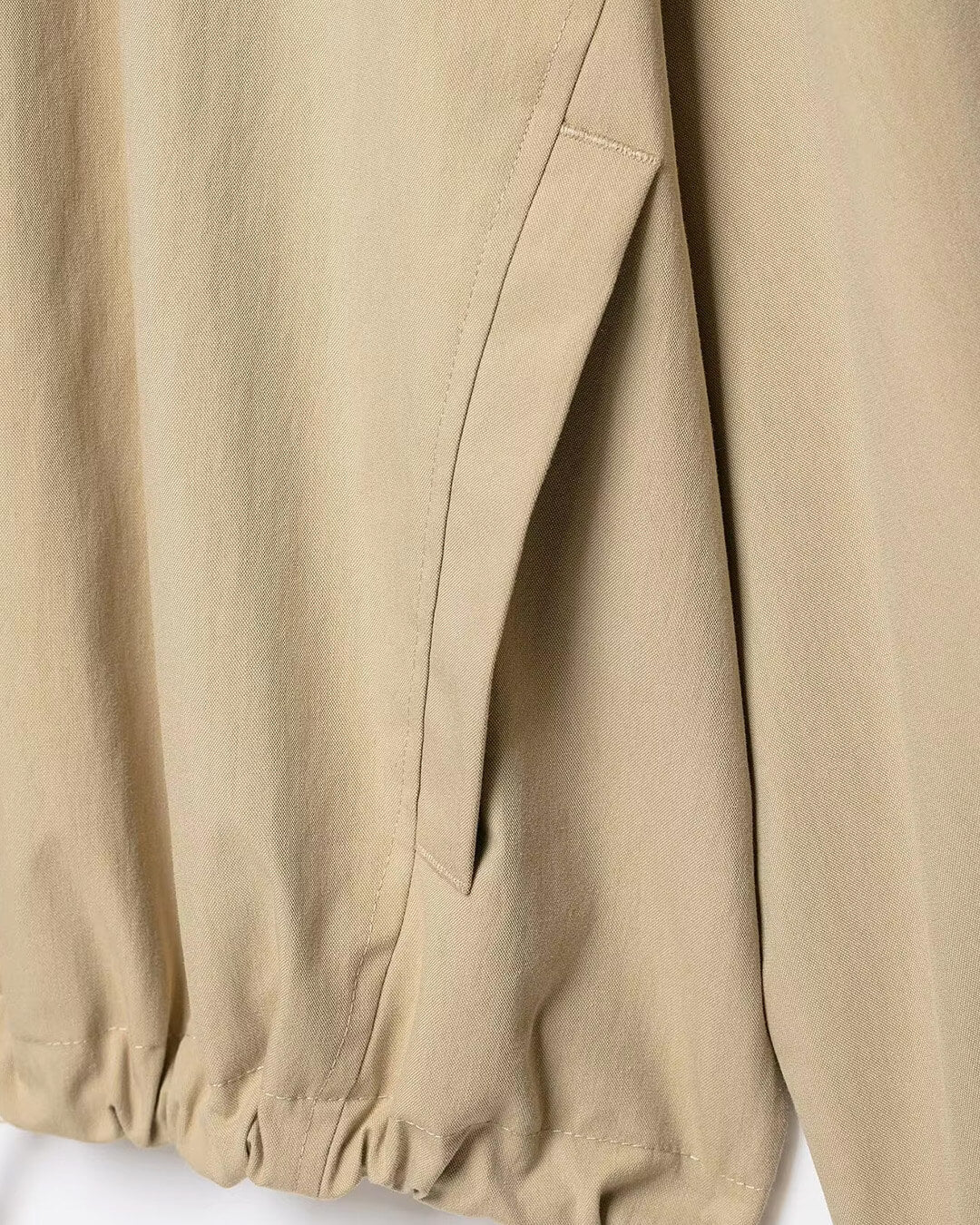 Jacke mit Kapuze und Kordelzug und Reißverschluss