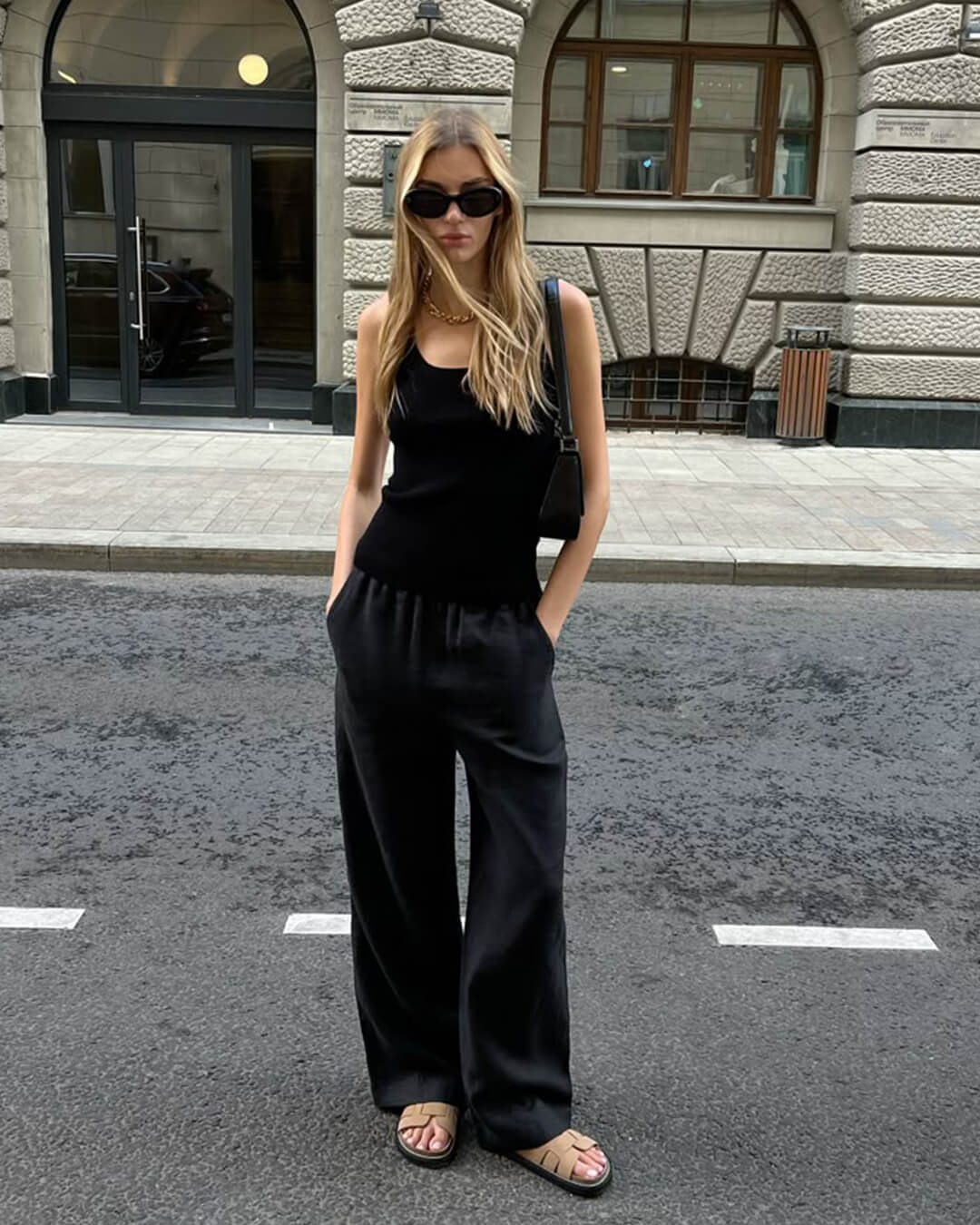 Lily – Weite Satinhose mit elastischem Bund