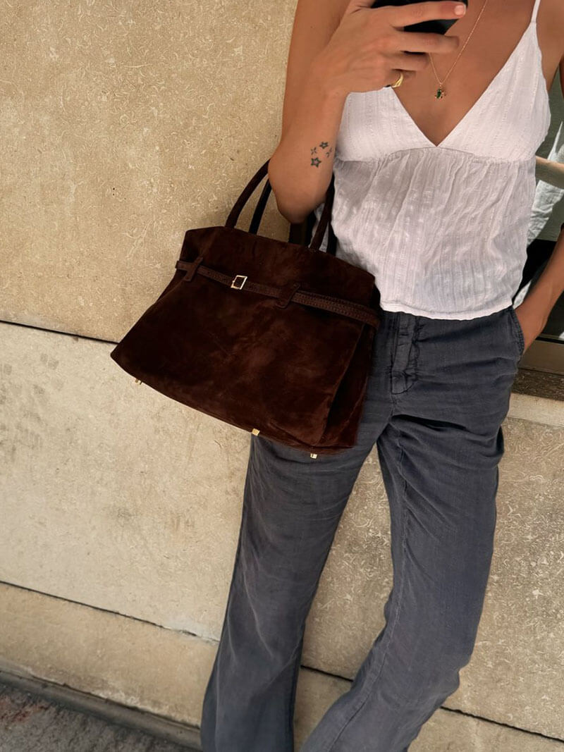 Elegante Schultertasche aus Wildlederimitat