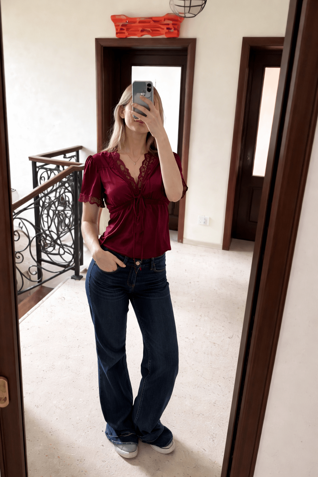 Nicole – Spitze-Seidenbluse