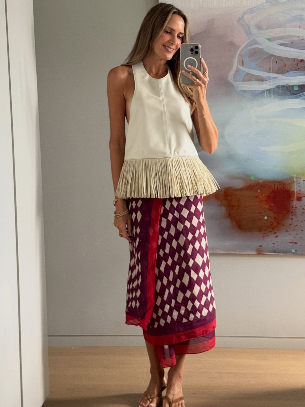 Neckholder-Top aus Kunstleder mit Fransen