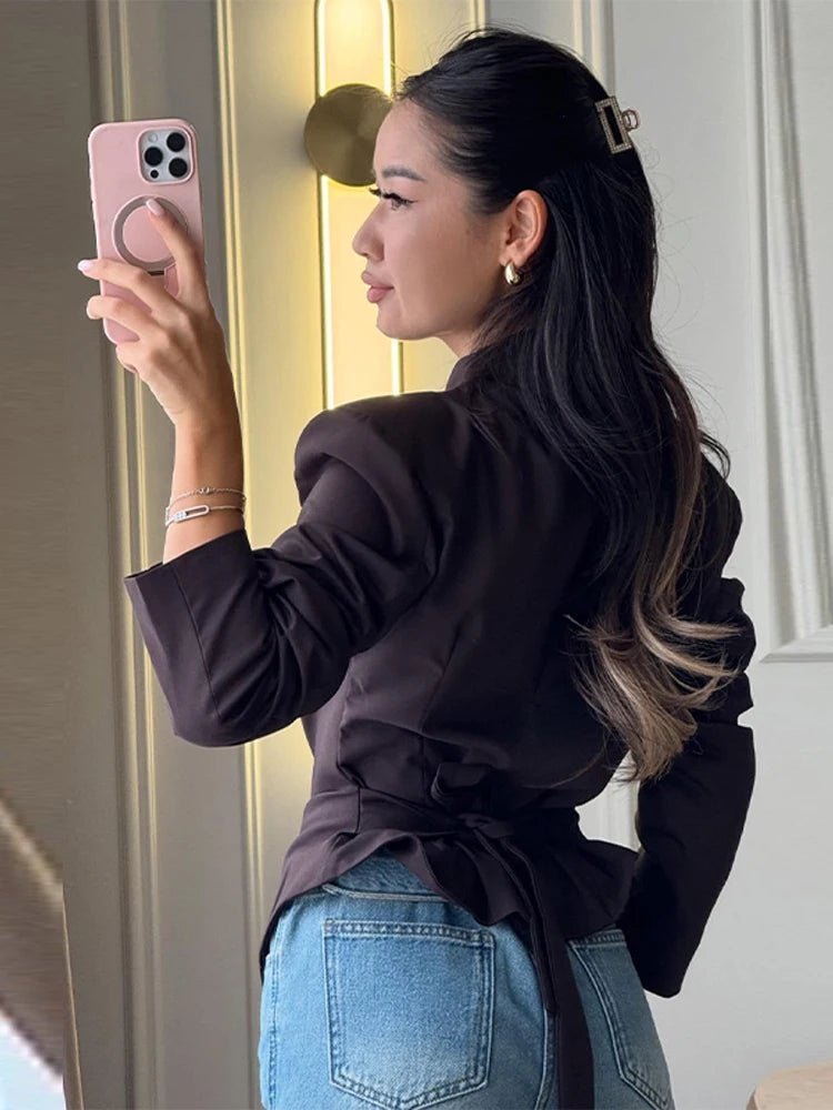 Fiona – Blazer mit strukturierten Schultern und Taillierung