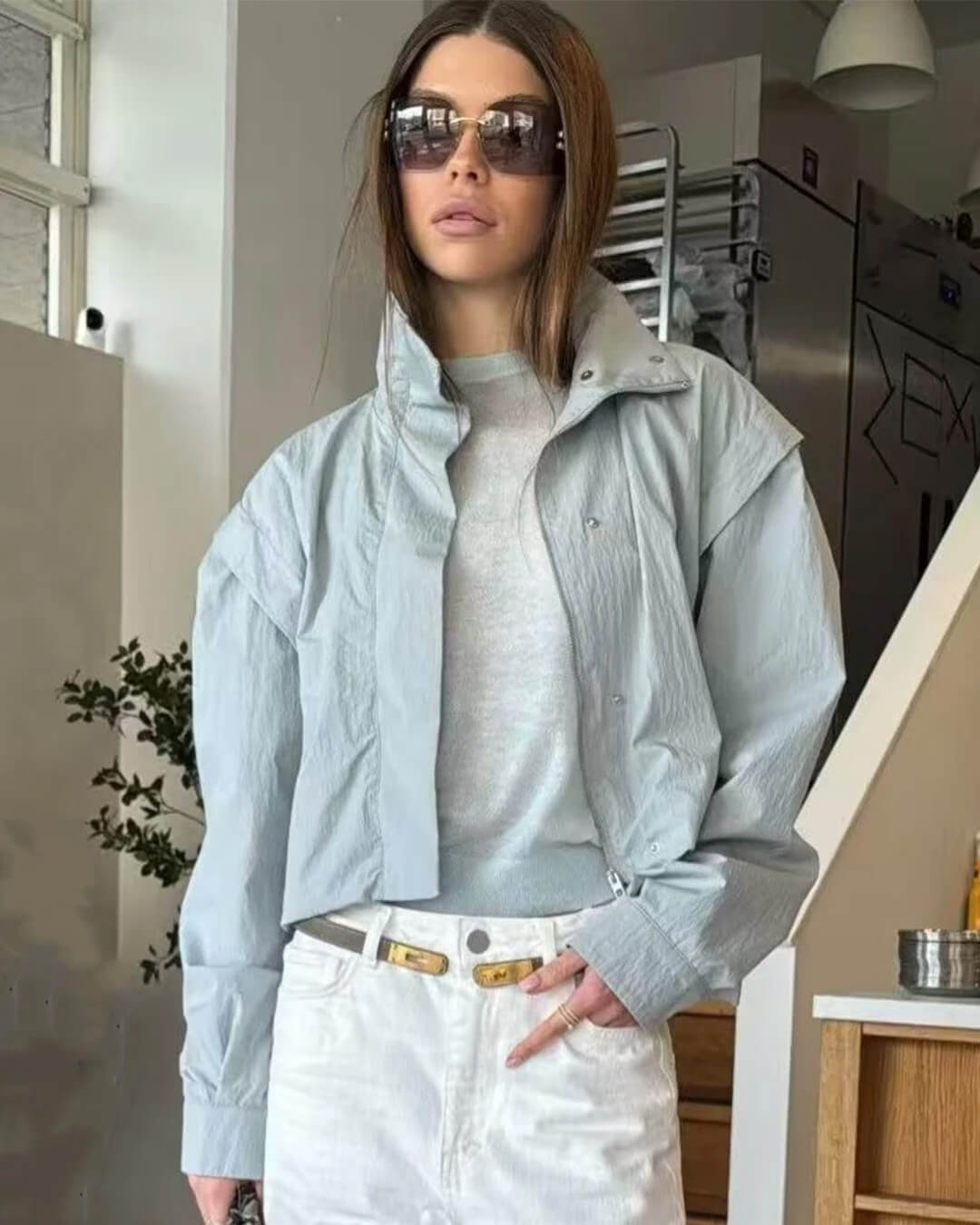 Isabel – Kurzjacke mit hohem Kragen und durchgehendem Reißverschluss