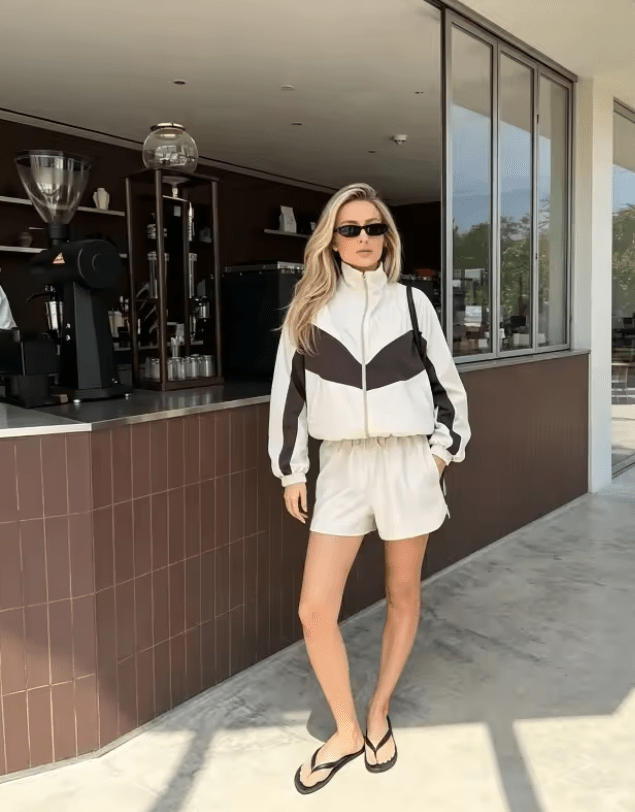 Shorts-Set mit Windjacke und durchgehendem Reißverschluss