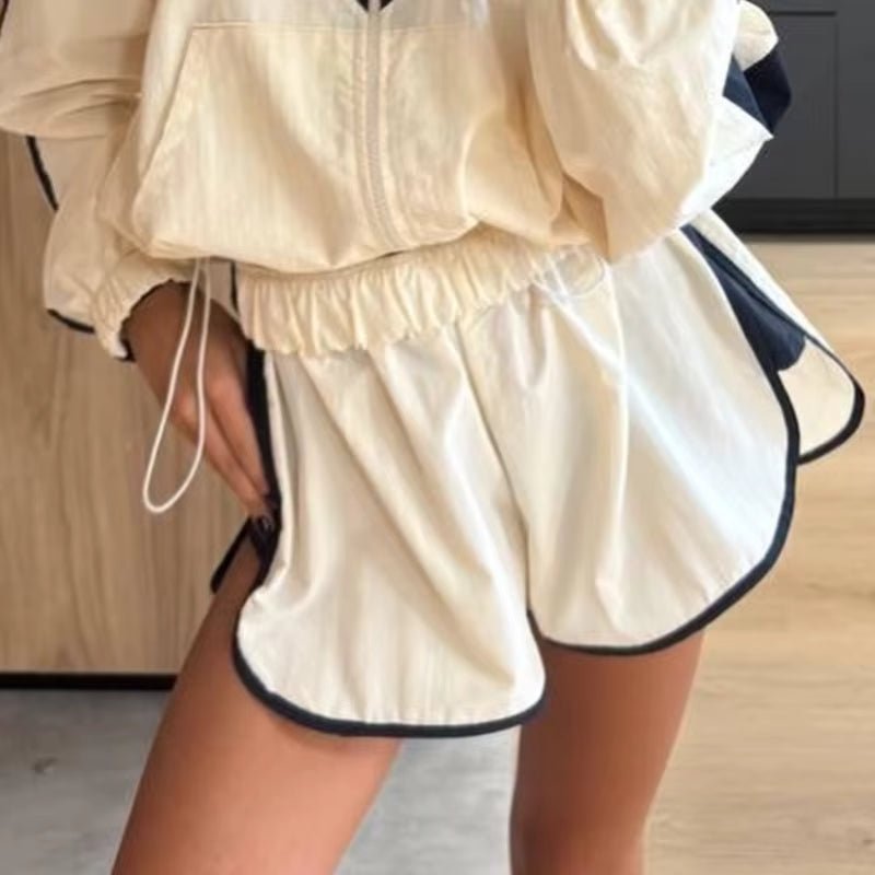 Shorts-Set mit Windjacke und durchgehendem Reißverschluss