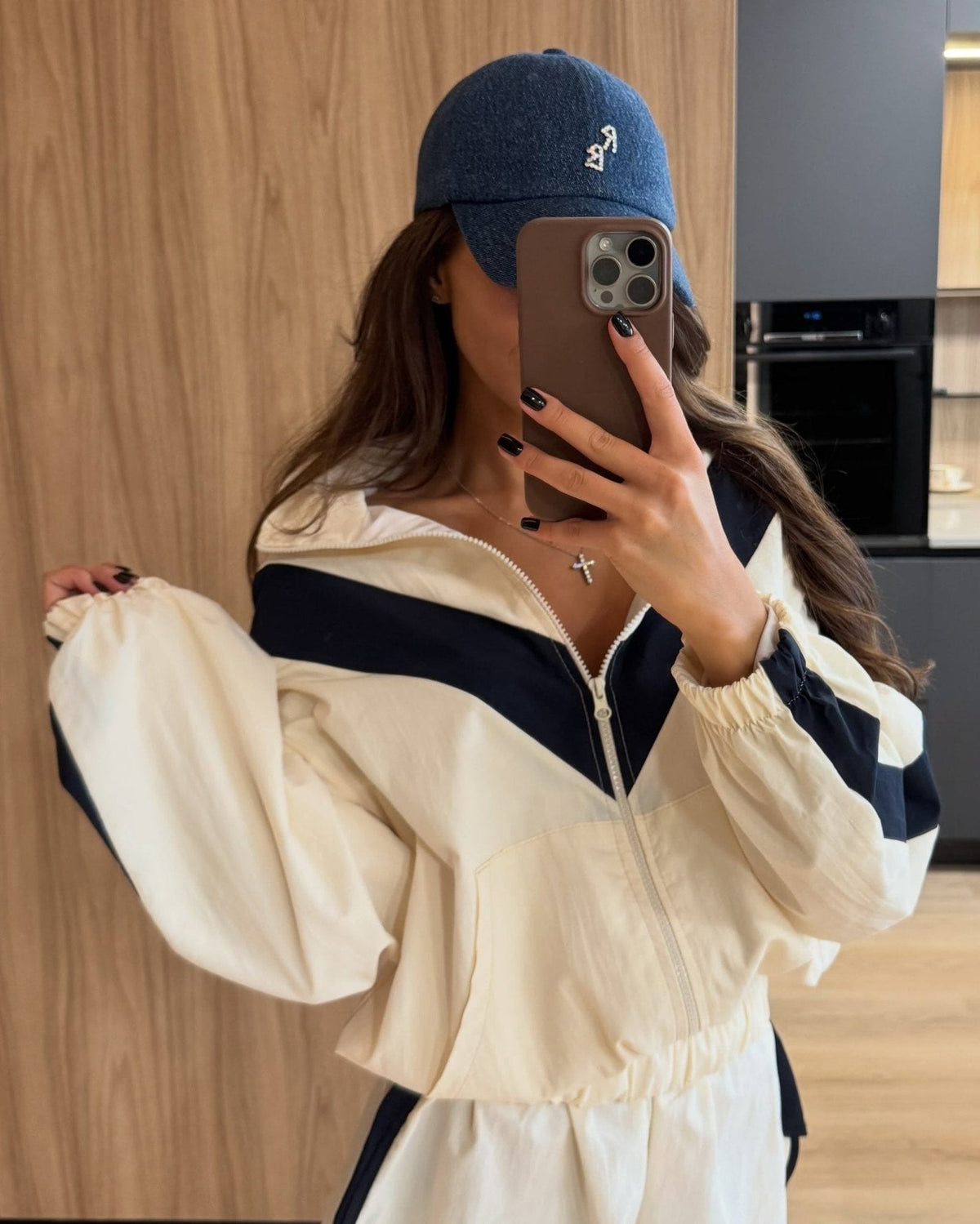 Shorts-Set mit Windjacke und durchgehendem Reißverschluss