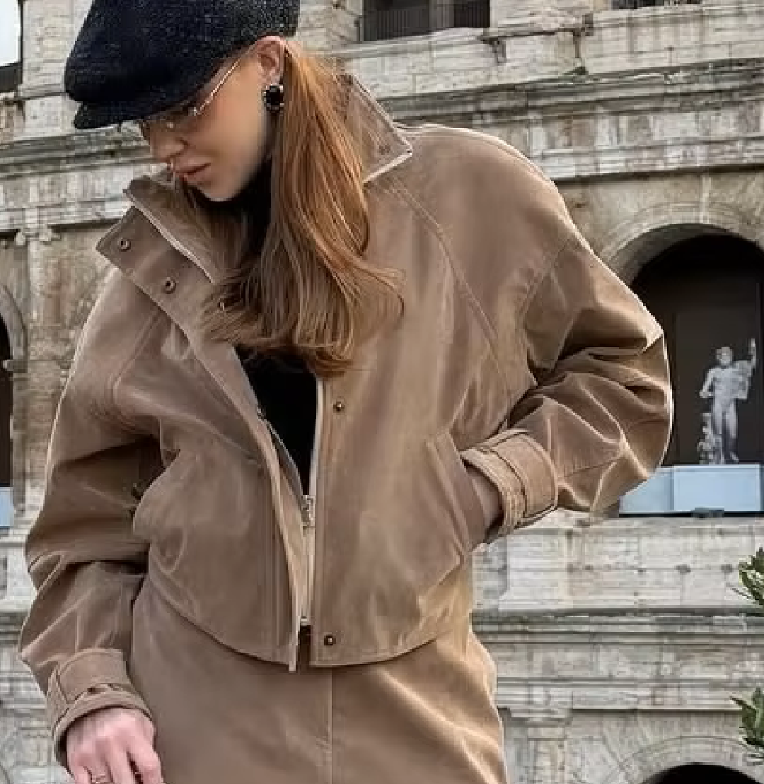 Jacke aus Wildlederimitat mit Stehkragen und Reißverschluss