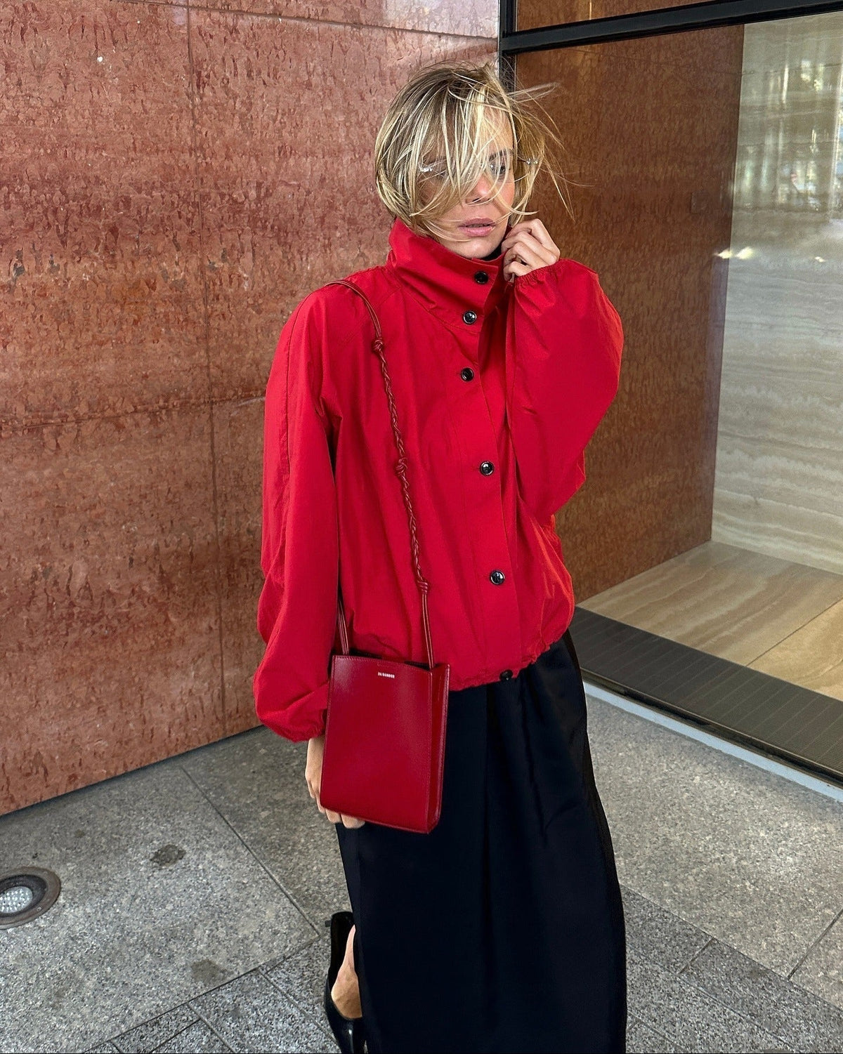 Emilia – Taillierte Jacke mit hohem Kragen