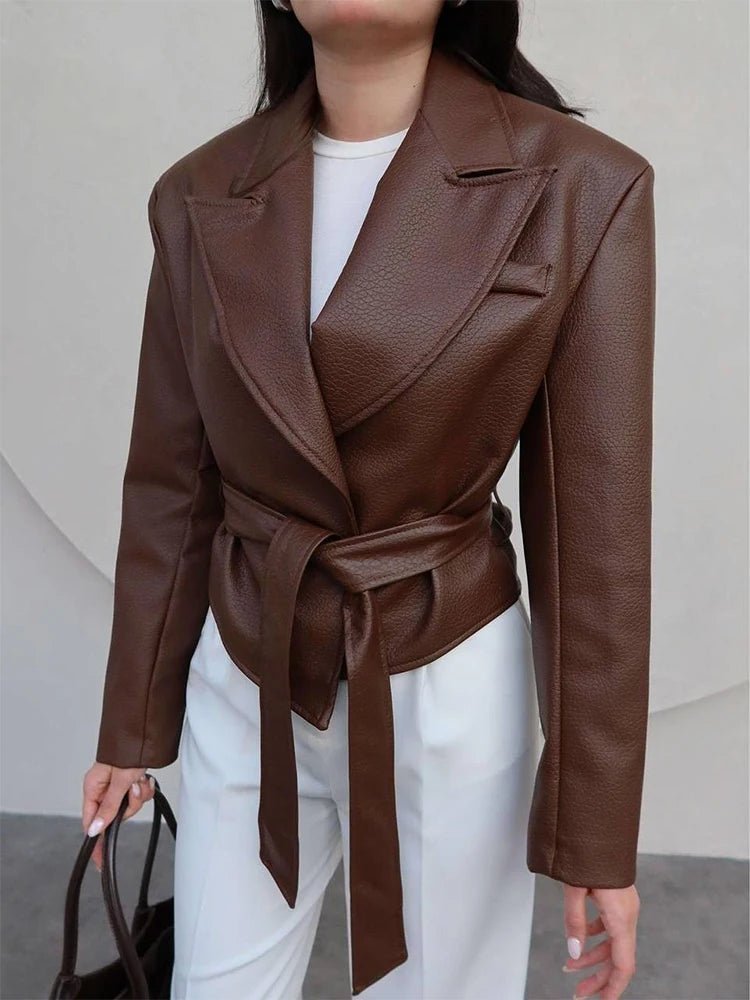 Schnürbare Blazerjacke aus Kunstleder