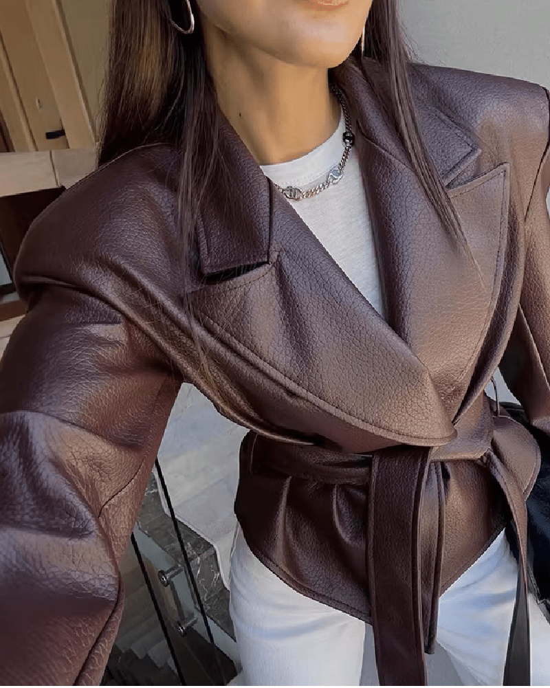 Schnürbare Blazerjacke aus Kunstleder