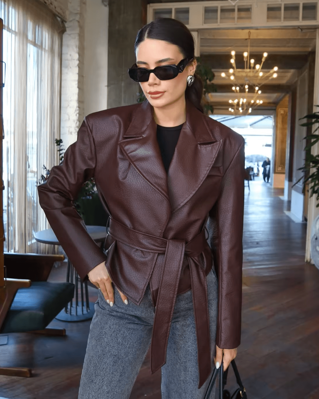Revers-Jacke mit Schnürung aus veganem Leder