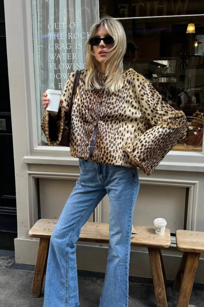 Locker geschnittene Kunstpelzjacke mit Leopardenmuster