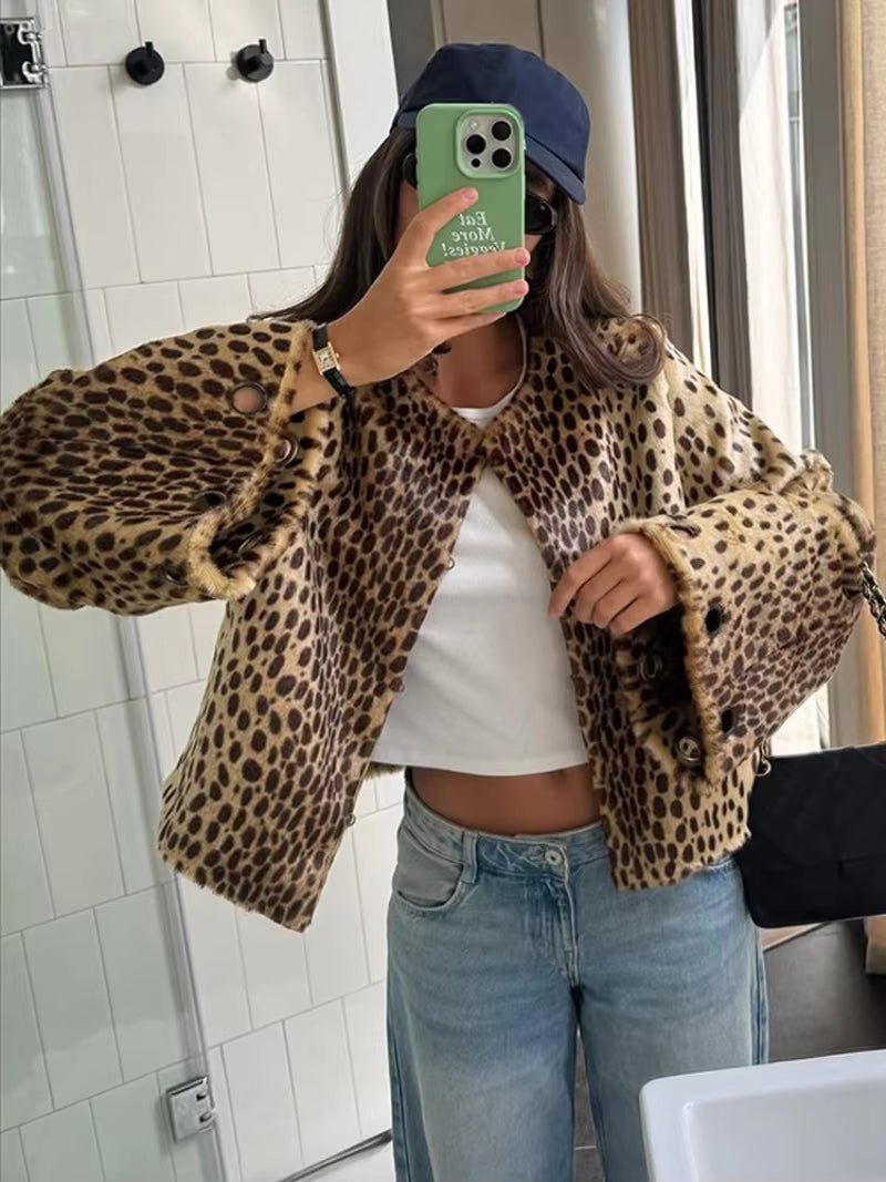 Locker geschnittene Kunstpelzjacke mit Leopardenmuster
