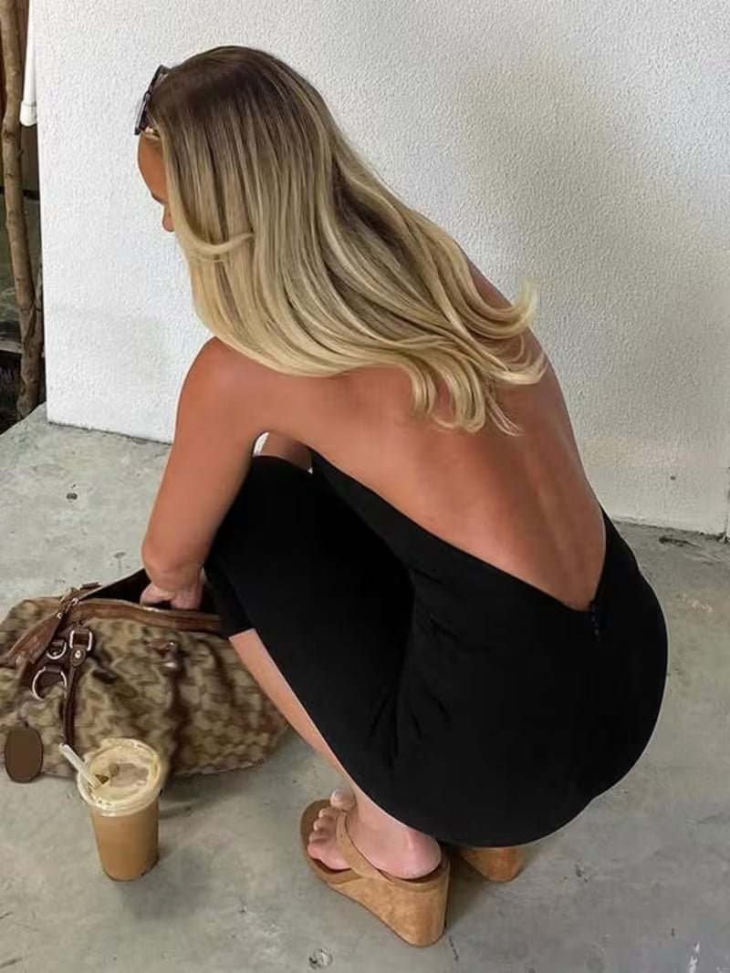 Affra – Leichter Rückenfreier Neckholder-Jumpsuit