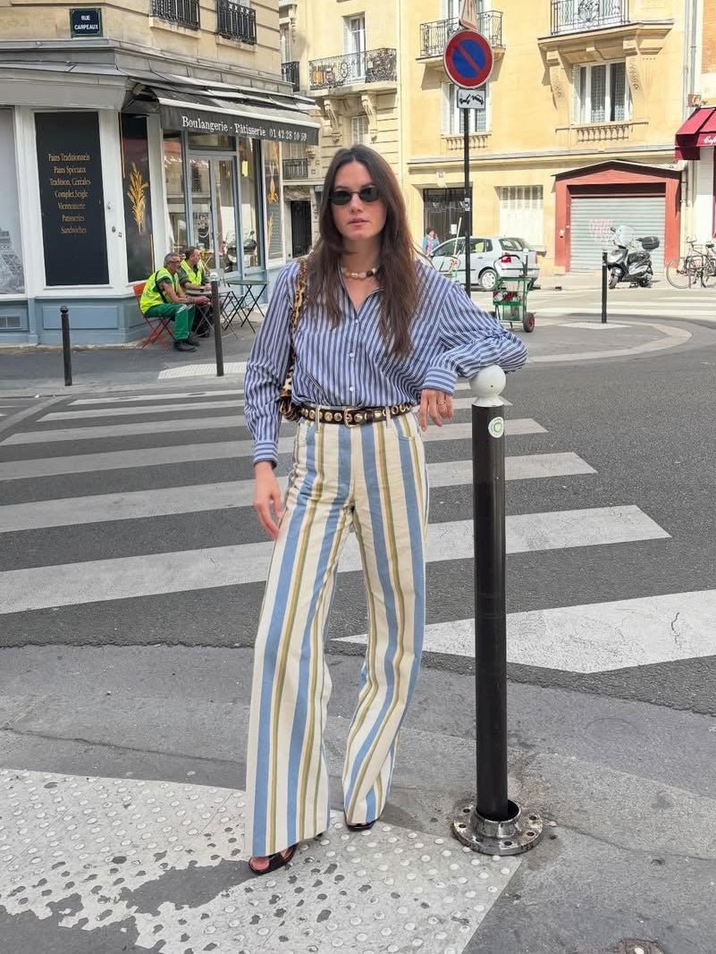 Leichte, gestreifte Low-Rise-Hose