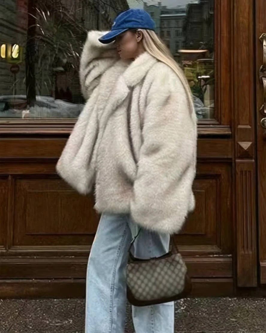 Langer Plüsch-Faux-Fur-Mantel