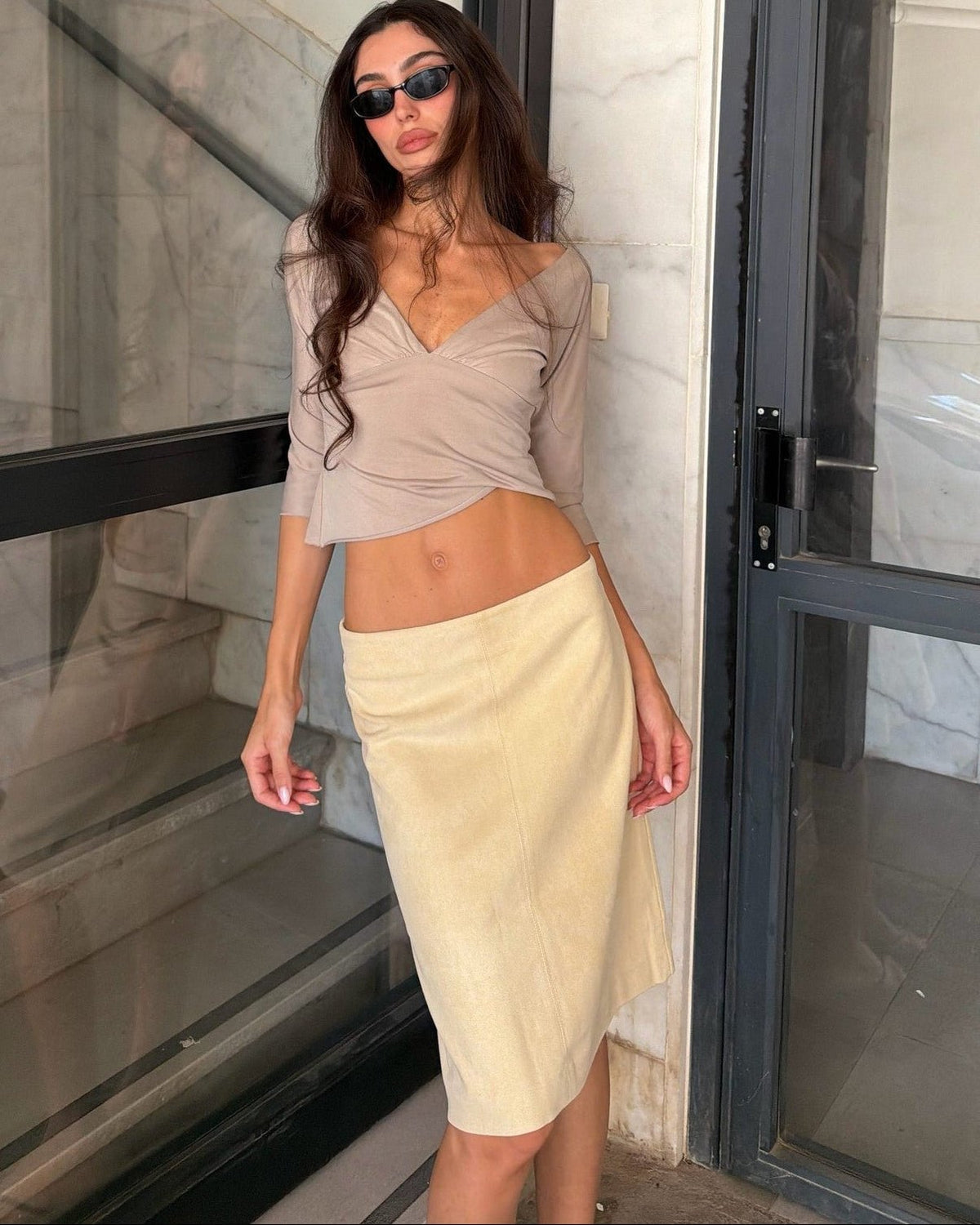 Samtrock Midi mit niedriger Taille