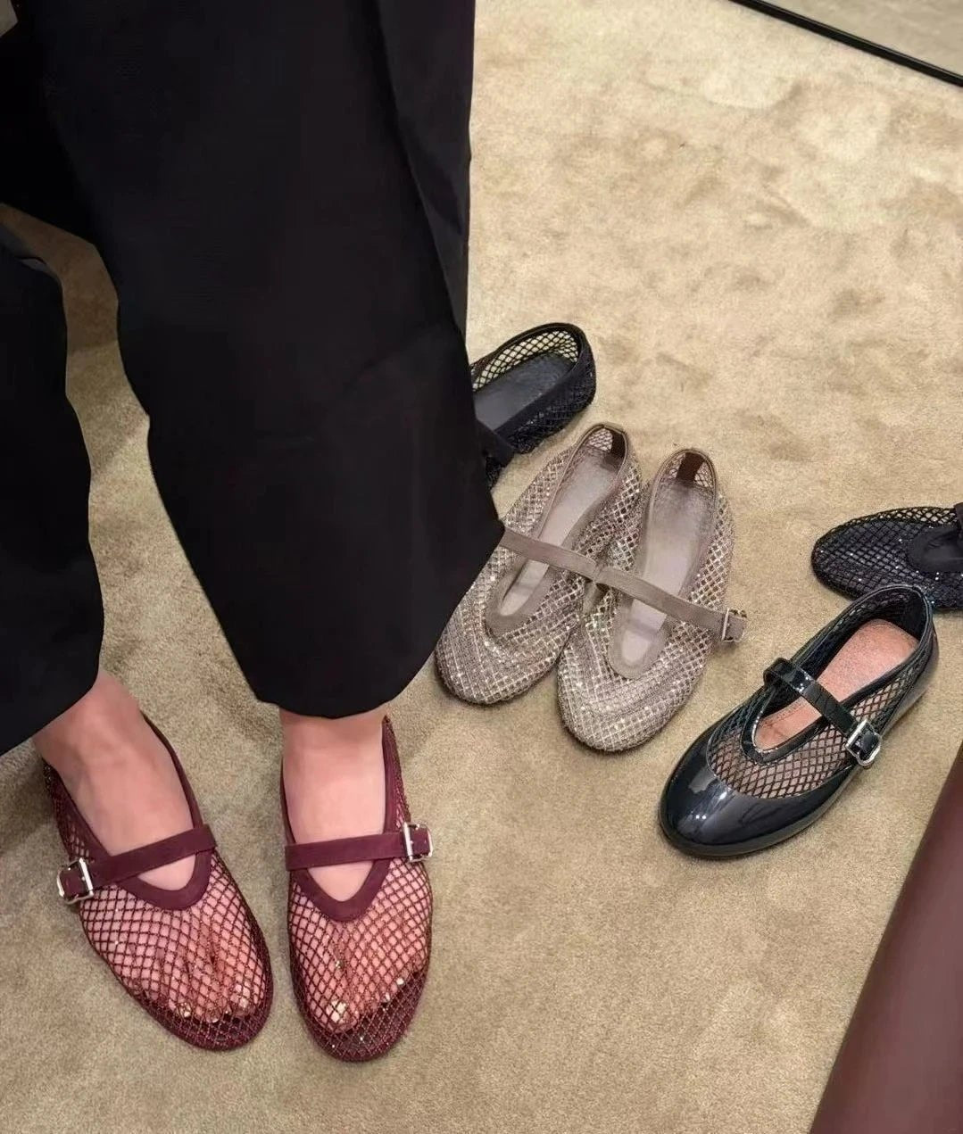 Mary Jane Ballerinas mit Strassbesatz aus Mesh