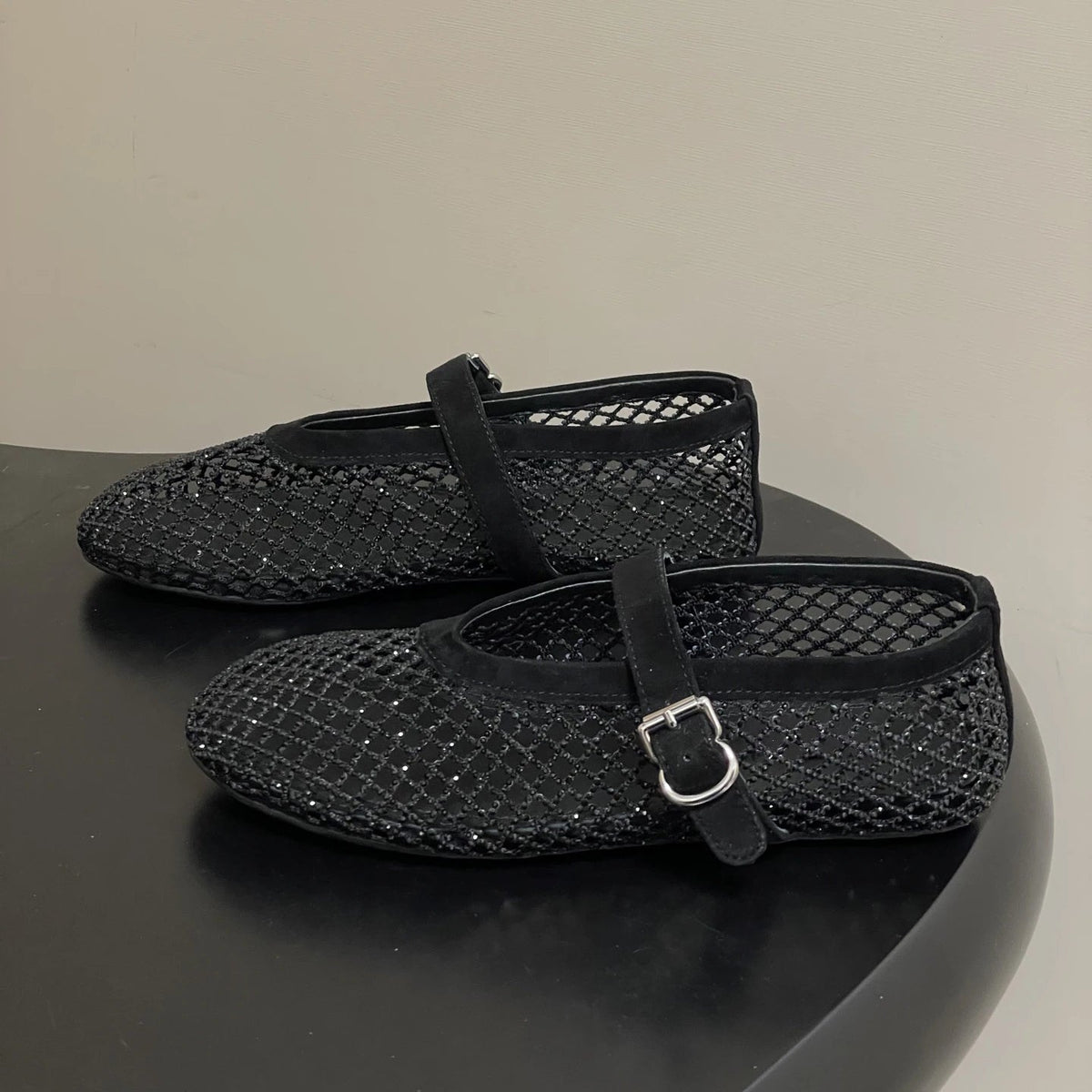 Mary Jane Ballerinas mit Strassbesatz aus Mesh