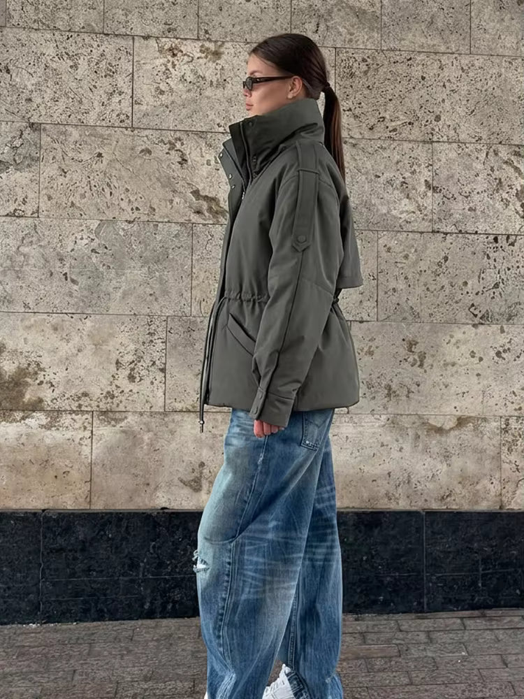 Oversized-Steppjacke mit Kordelzug in der Taille