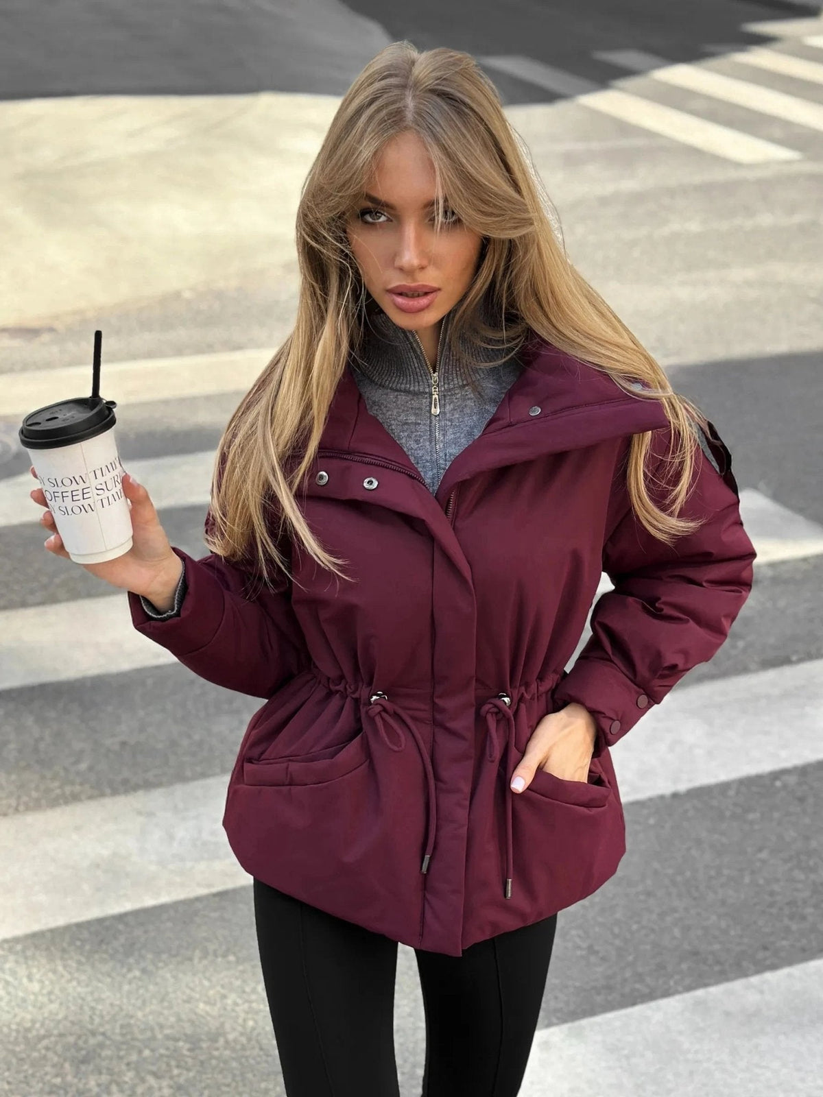Oversized-Steppjacke mit Kordelzug in der Taille