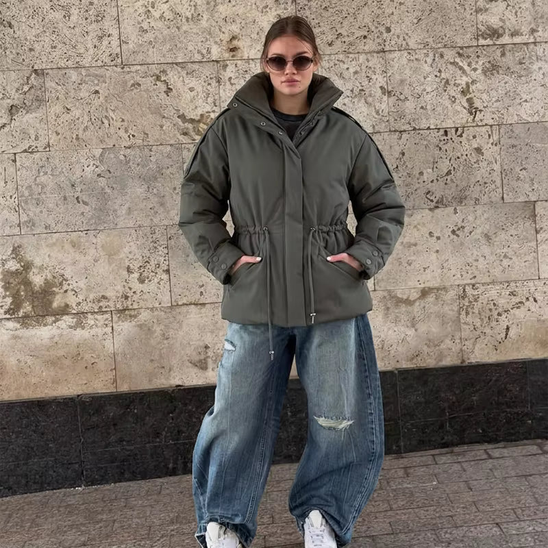 Oversized-Steppjacke mit Kordelzug in der Taille