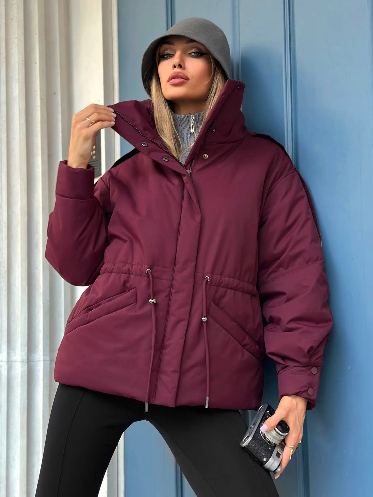 Oversized-Steppjacke mit Kordelzug in der Taille