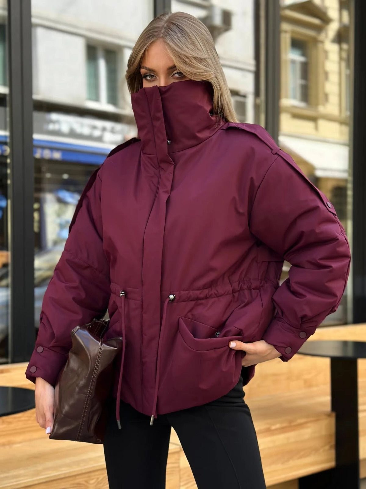 Oversized-Steppjacke mit Kordelzug in der Taille