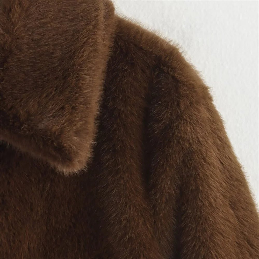 Plüschjacke mit Umlegekragen aus Kunstpelz