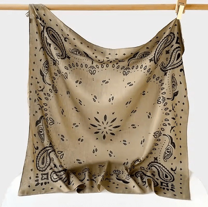 Rachel – leichter Paisley-Strick-Bandana-Schal