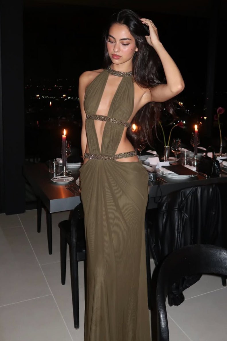 Ruth – Maxikleid mit Strass, Raffungen und Cut-outs