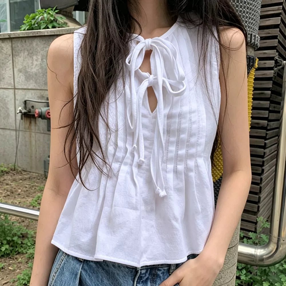 Carmen – Bluse mit Rüschensaum und Bindeknoten vorn