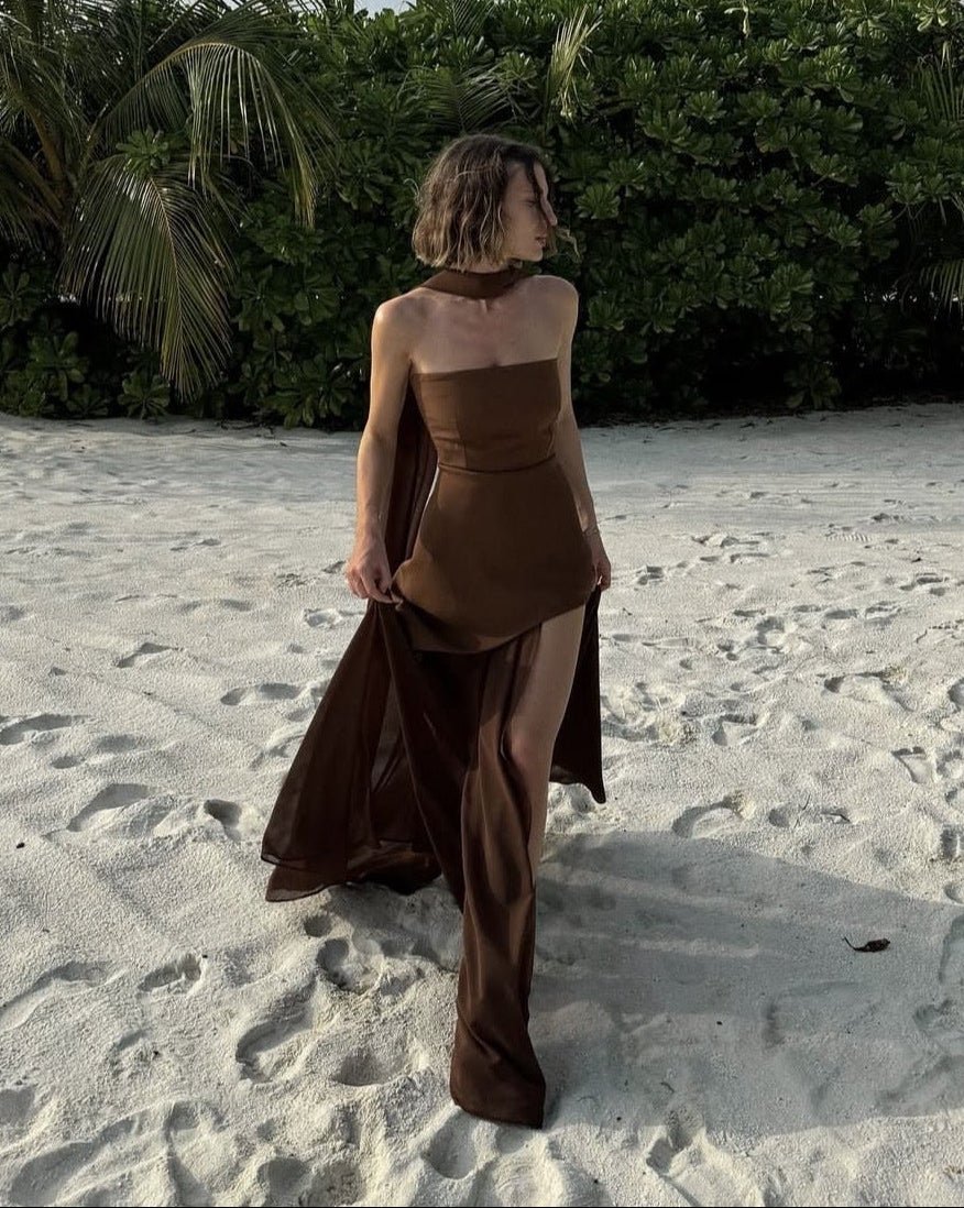 Transparentes, asymmetrisches, trägerloses Maxikleid