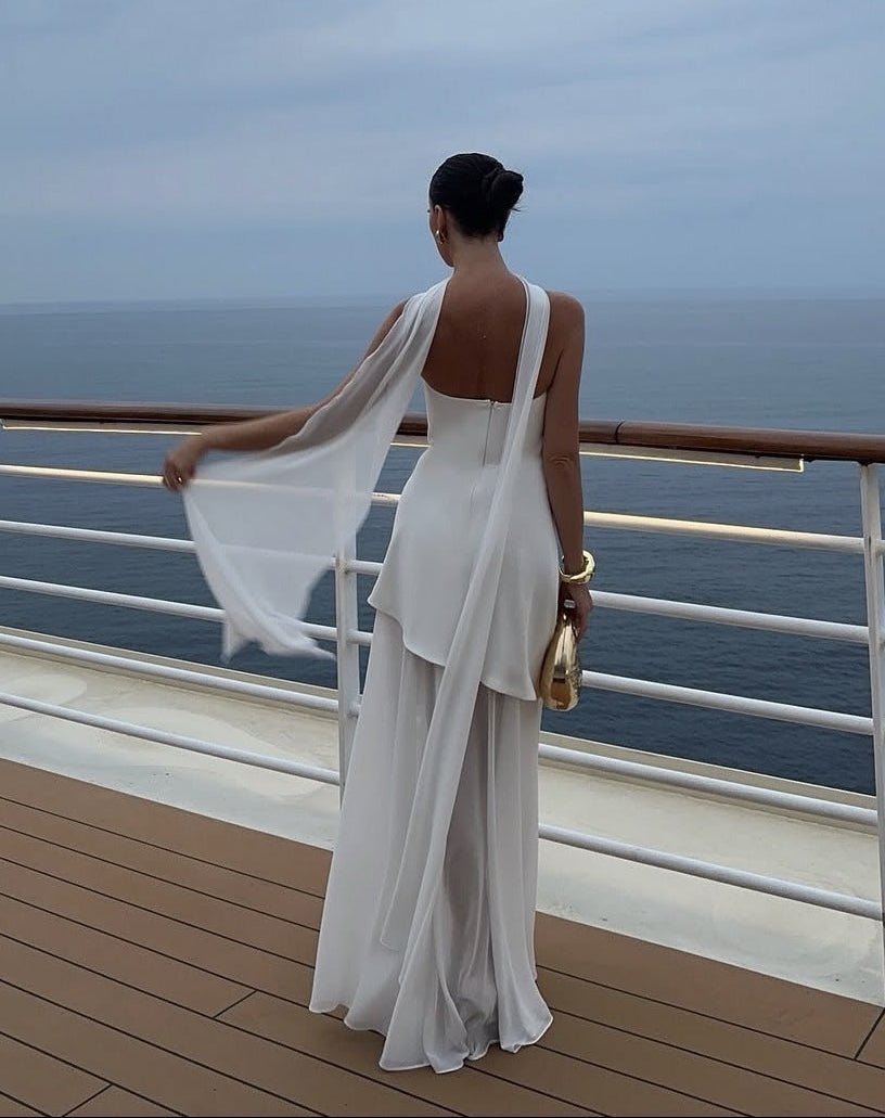 Transparentes, asymmetrisches, trägerloses Maxikleid